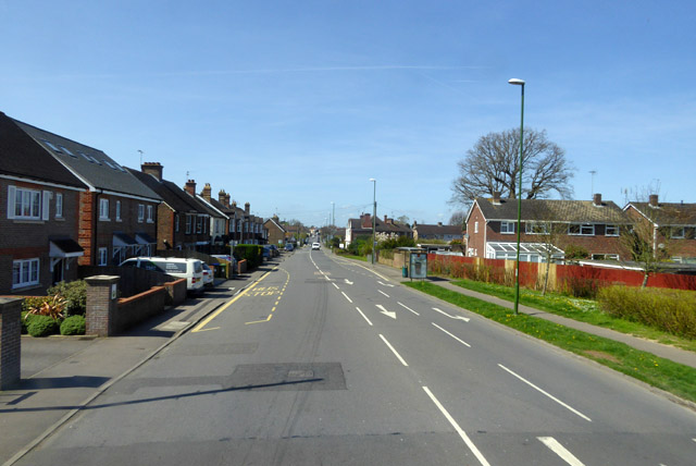 File:Crawley Road, Roffey - geograph.org.uk - 5753591.jpg