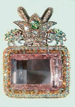 File:Darya-e Noor Diamond of Iran.png