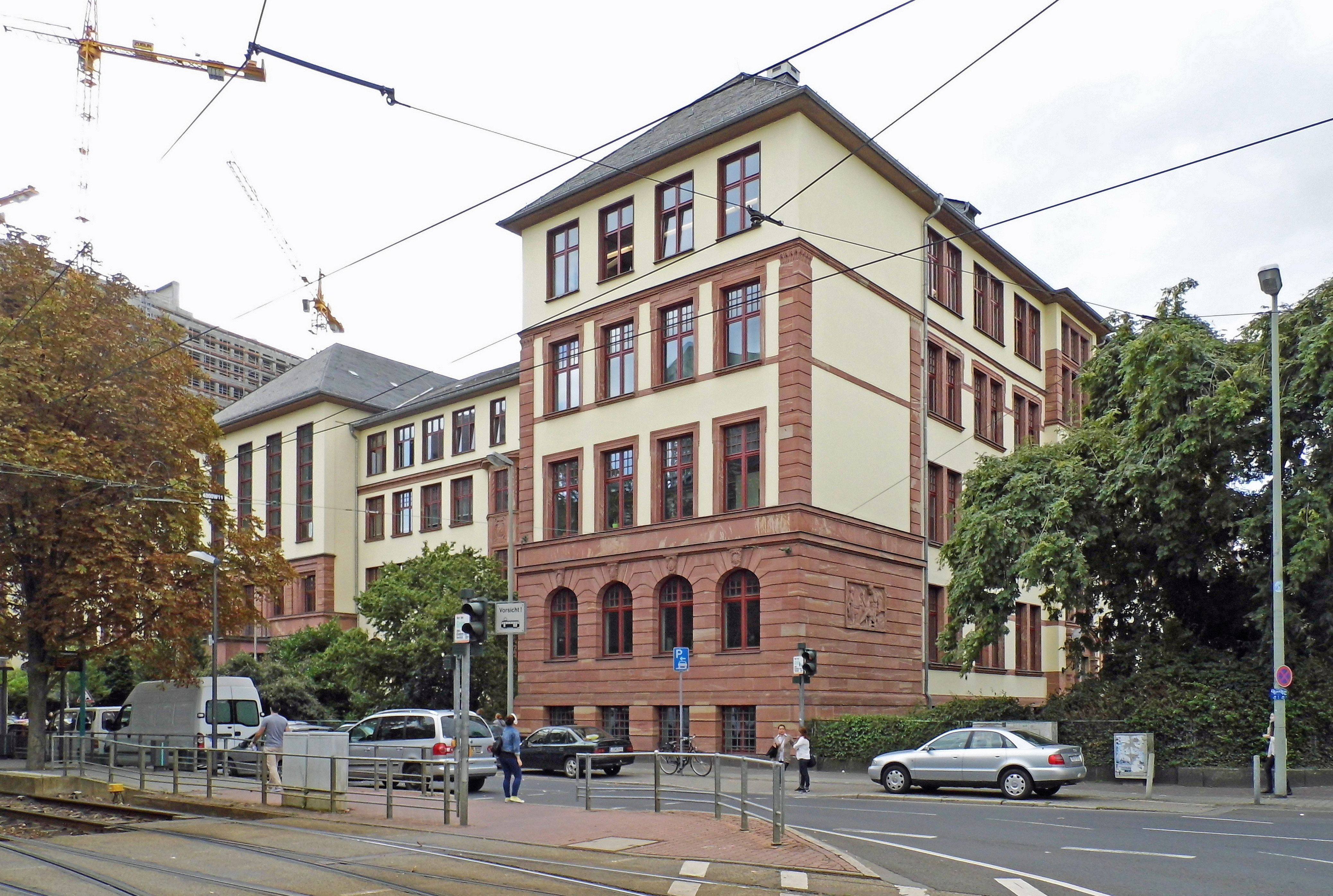Schule Für Mode Und Bekleidung Frankfurt