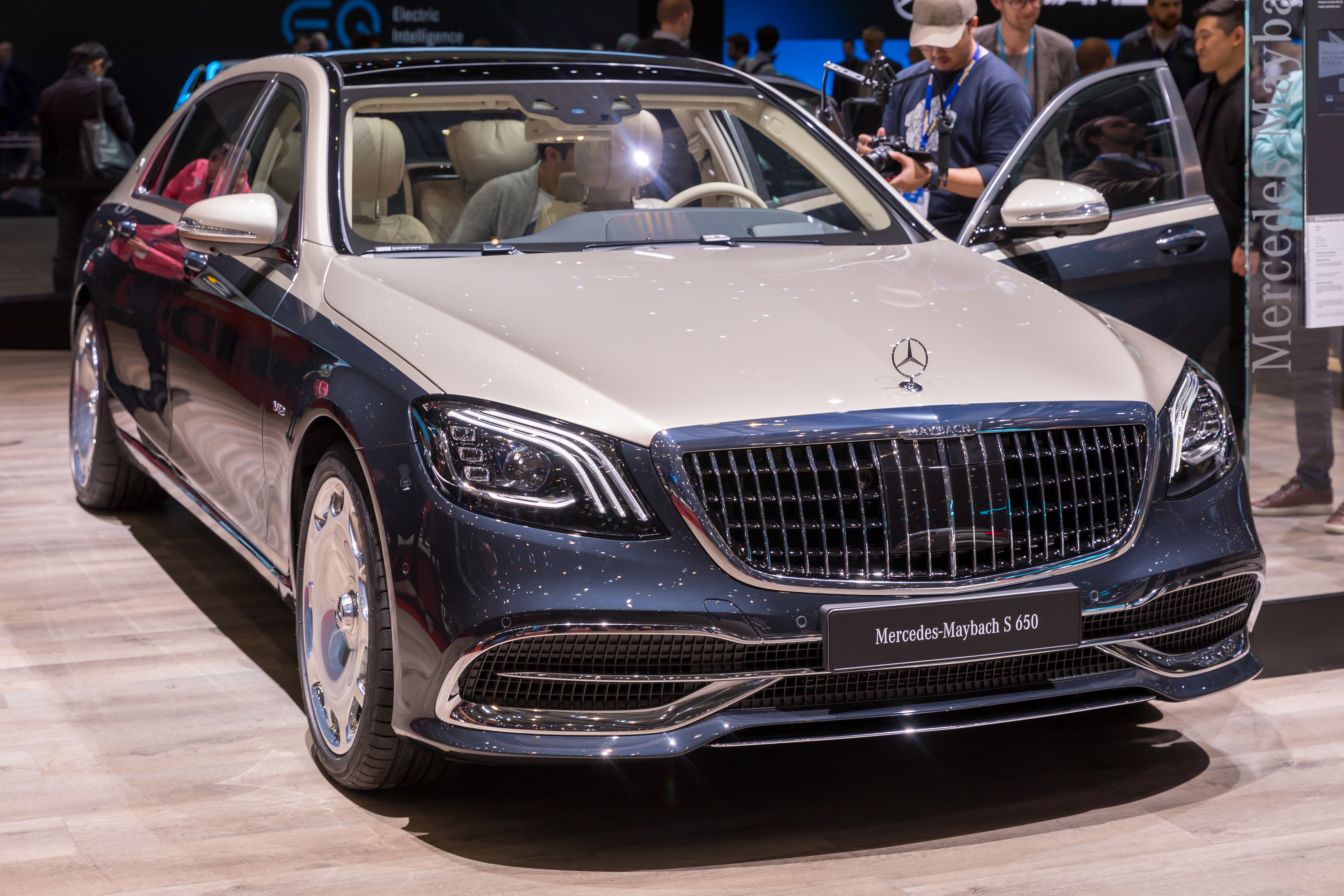 Мерседес майбах. Мерседес-Бенц s650 Maybach. Mercedes Benz Maybach s650. Mercedes Maybach s650 2020. Мерседес-Бенц Майбах 2018.