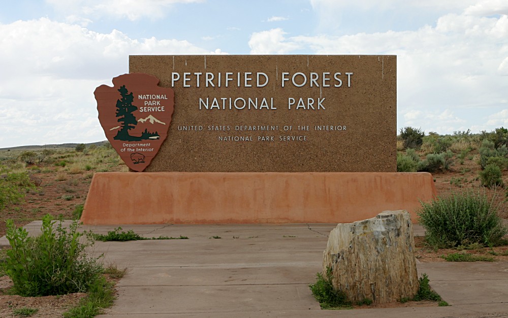 petrified forest national park sign