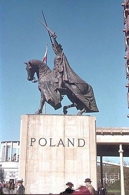 File:Poland NYC 1939 Monument.jpg