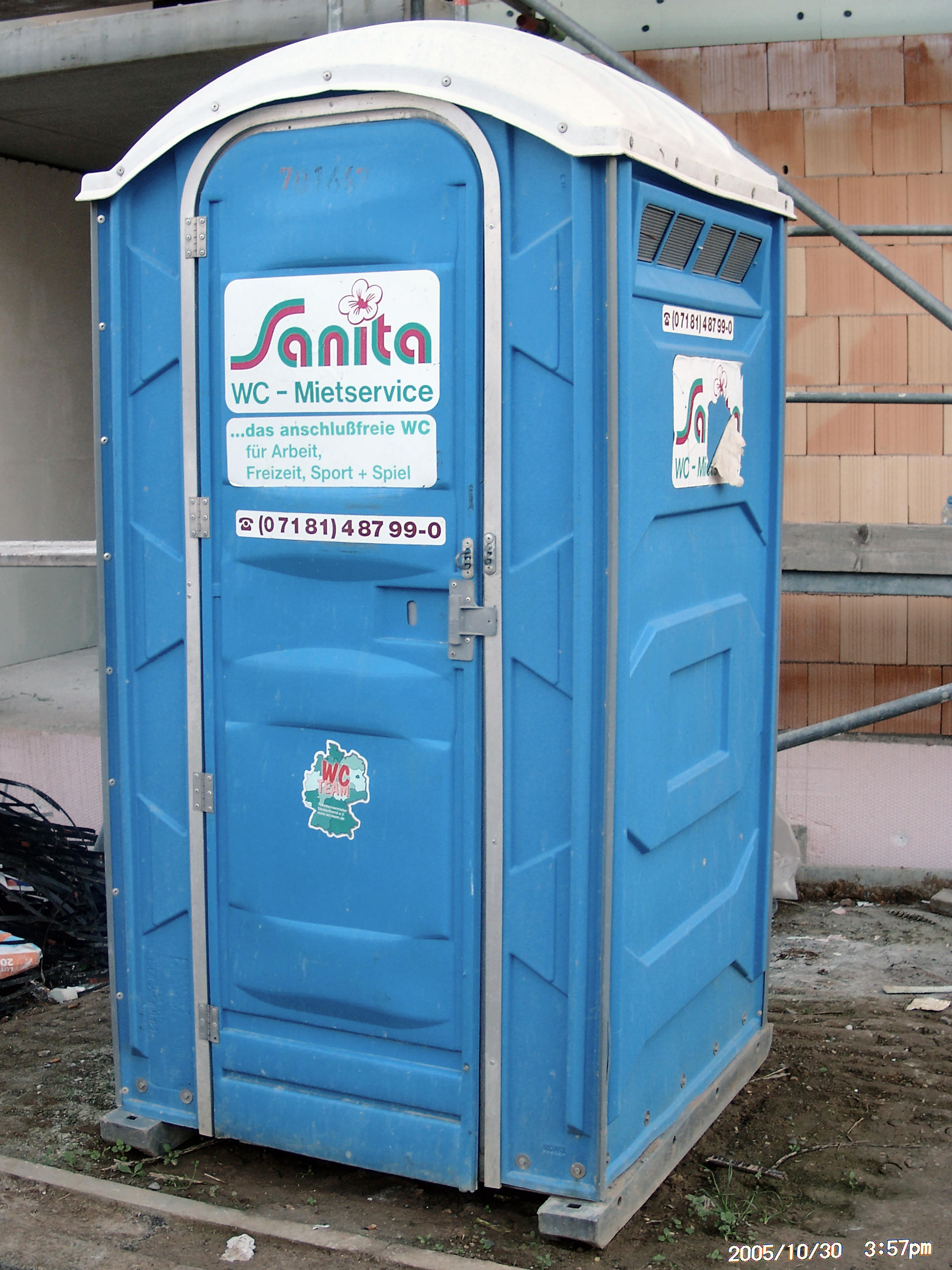 Toilettes mobiles — Wikipédia