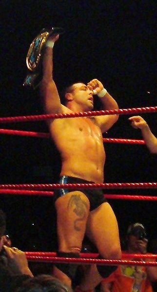 File:Santino Marella WWE RAW House Show 6-23-07.jpg