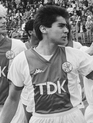 <span class="mw-page-title-main">Sonny Silooy</span> Dutch footballer (born 1963)