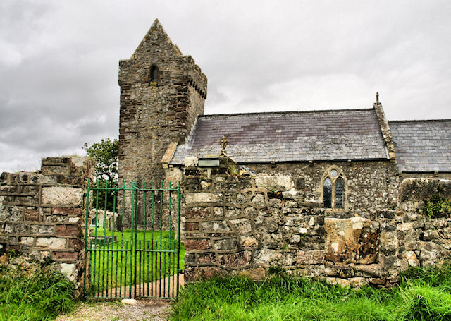 File:St David's, Llanddewi - geograph.org.uk - 1491788.jpg