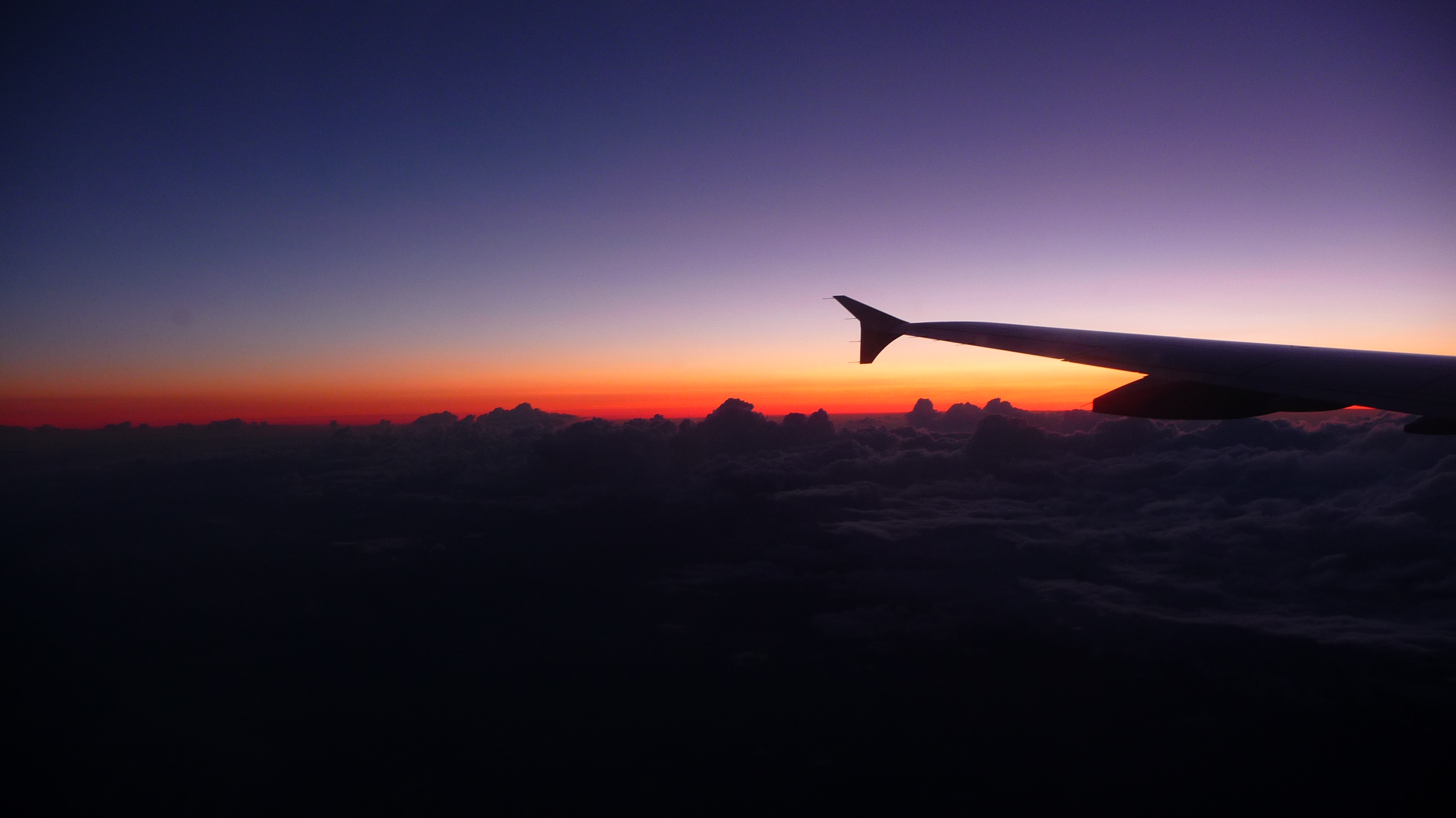 airplanes in the sunset