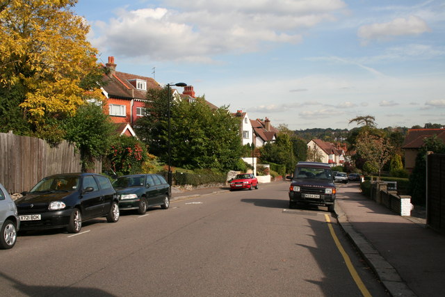 File:The Avenue, Coulsdon, Surrey - geograph.org.uk - 587895.jpg