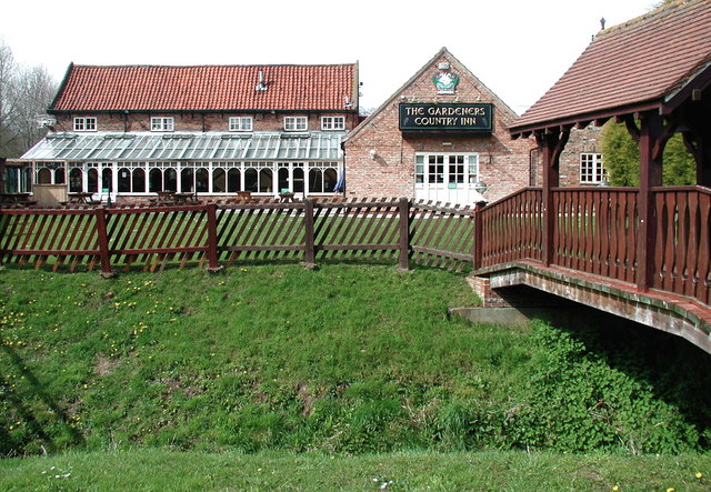 Small picture of The Gardeners Country Inn courtesy of Wikimedia Commons contributors