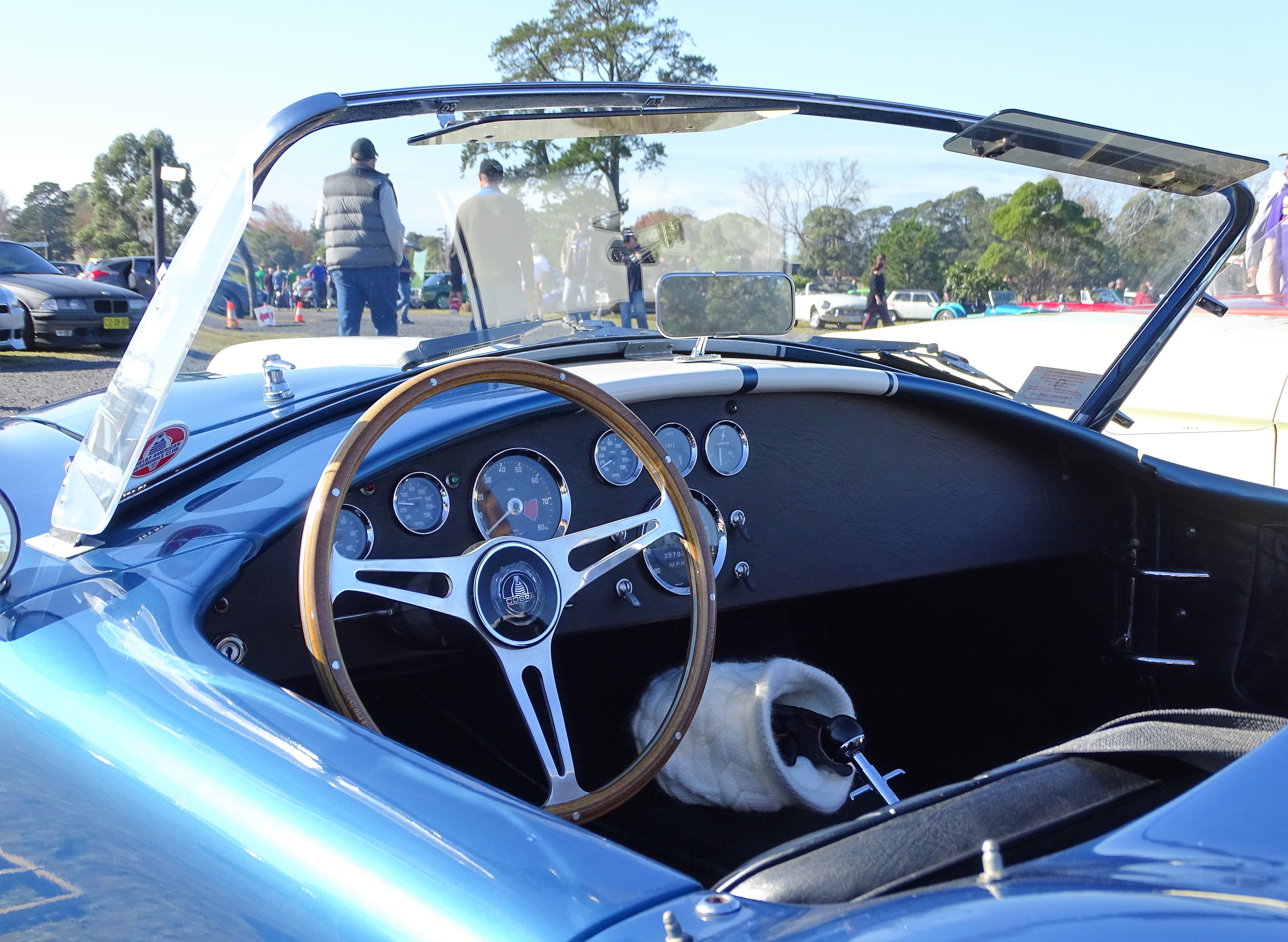 AC Cobra Replica 427