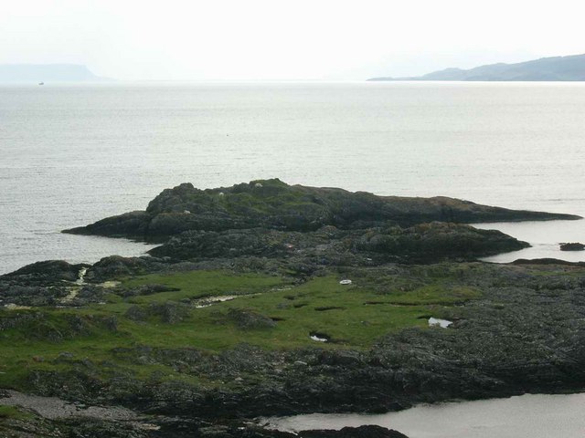 File:An Fhaochag from Dun Ban - geograph.org.uk - 185547.jpg