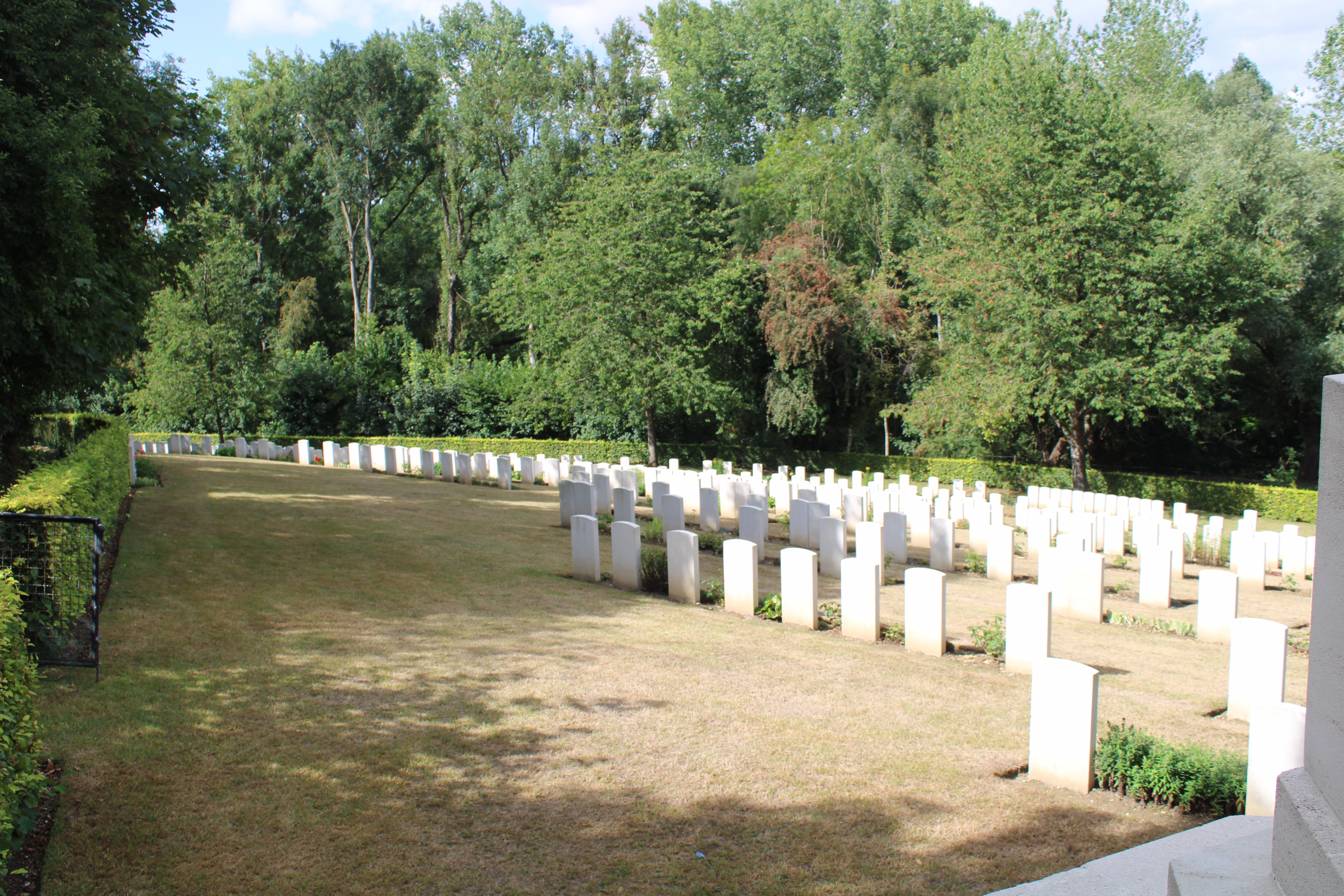 Tighina Military Cemetery. Кладбище на 14 линии в Отрадном. Blue Beach Military Cemetery at San Carlos.