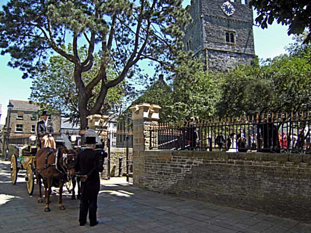 File:Awaiting the newly weds - geograph.org.uk - 1374510.jpg