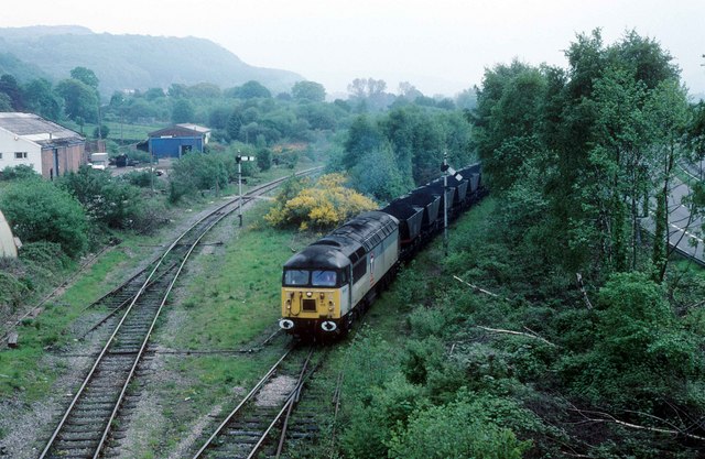 File:Coal from Cwmgrach - geograph.org.uk - 943973.jpg