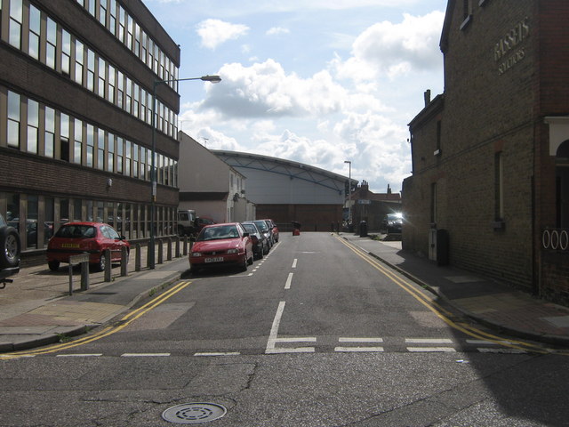 File:Connaught Road, Gillingham - geograph.org.uk - 1421996.jpg