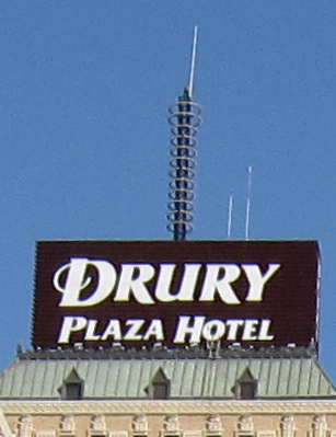 File:Drury Plaza, San Antonio, weather beacon.jpg