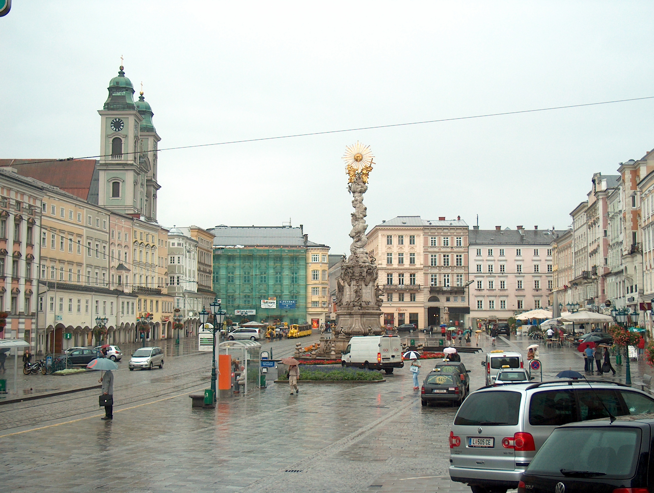 Hauptplatz in the rain HPIM6557 C.jpg