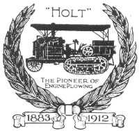 Holt Manufacturing Company logosu, defne çelengi ile çevrili bir Holt traktörü