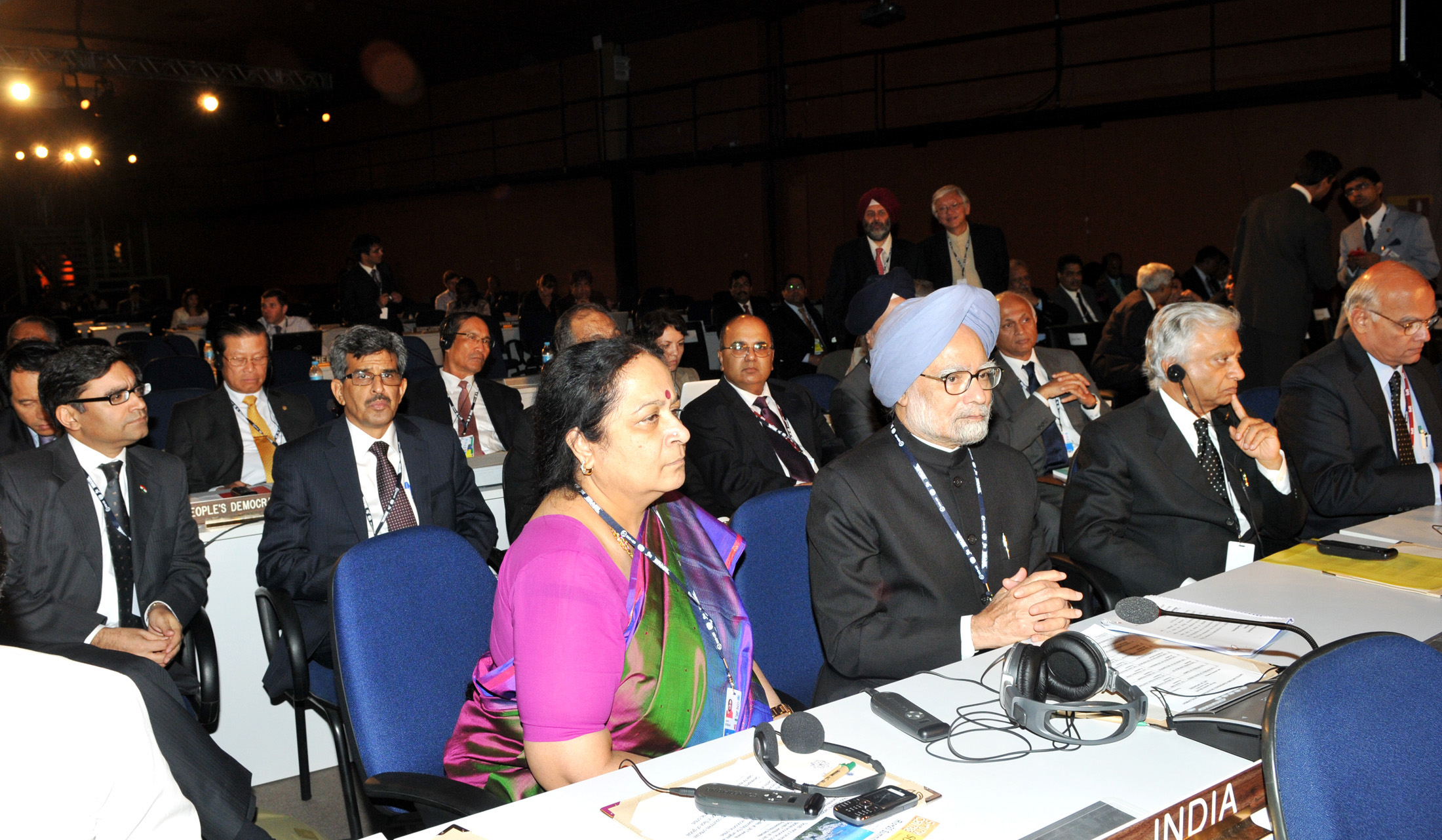 File Manmohan Singh At The Fourth Plenary Session Of The Un Conference On Sustainable Development Rio At Rio De Janeiro Brazil The Minister Of State Independent Charge For Environment And Forests Jpg Wikimedia