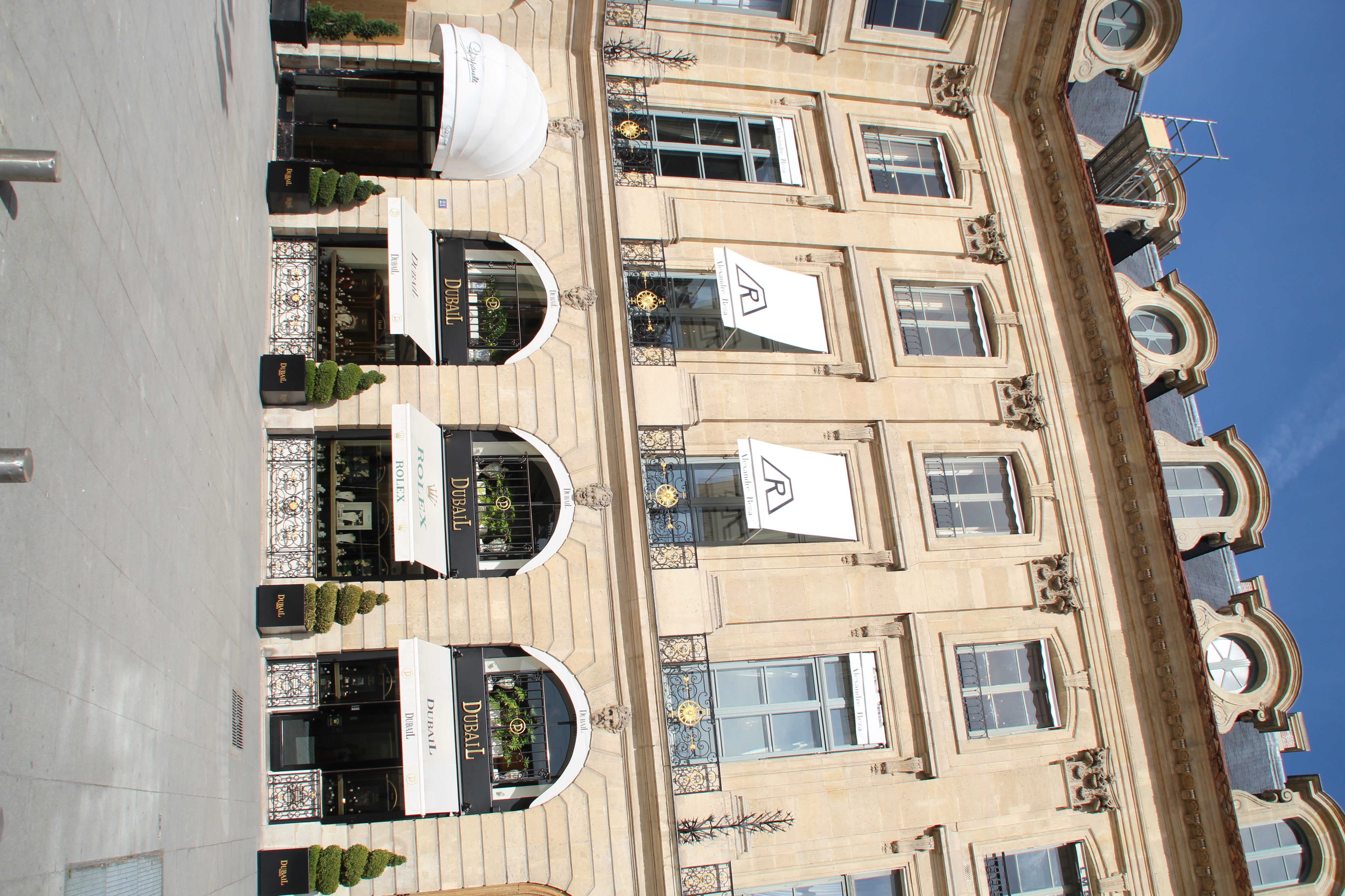File:Paris Hôtel de Fontpertuis 21 place Vendôme 2012 2.jpg - Wikimedia  Commons