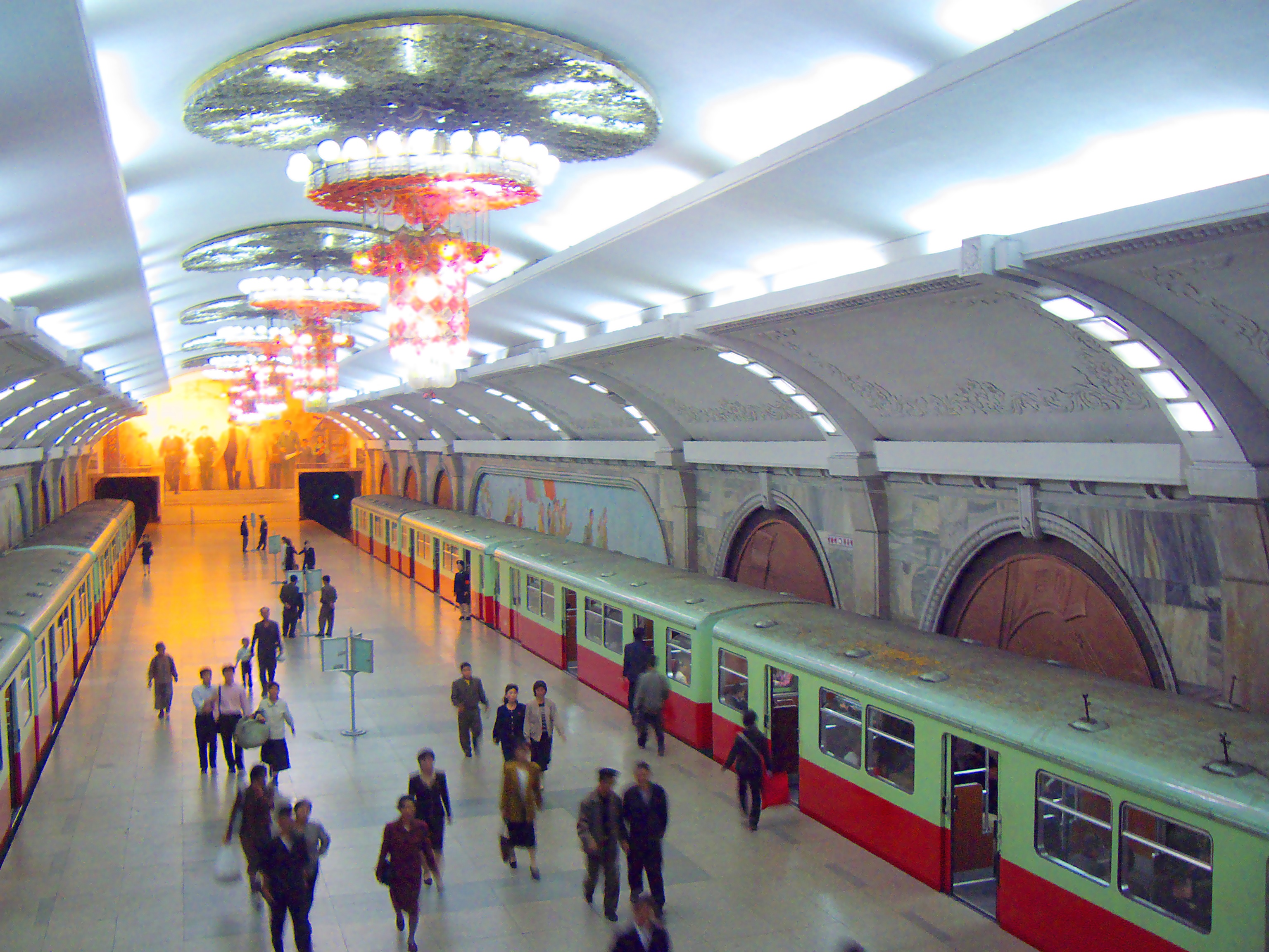 Metro de Pionyang - Wikipedia, la enciclopedia libre
