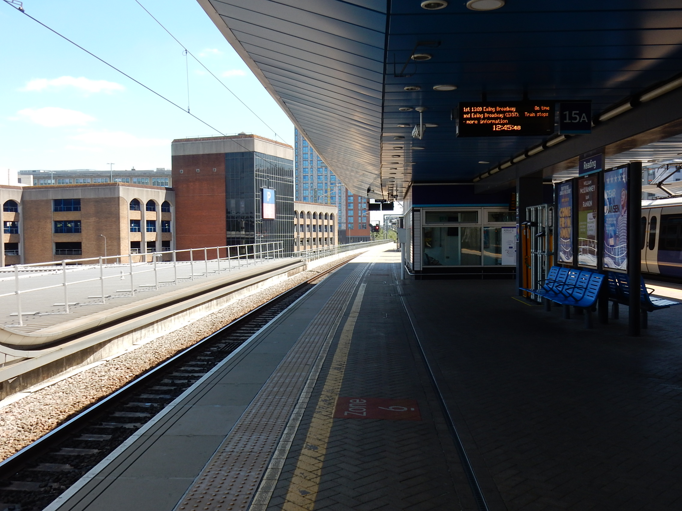 Reading station