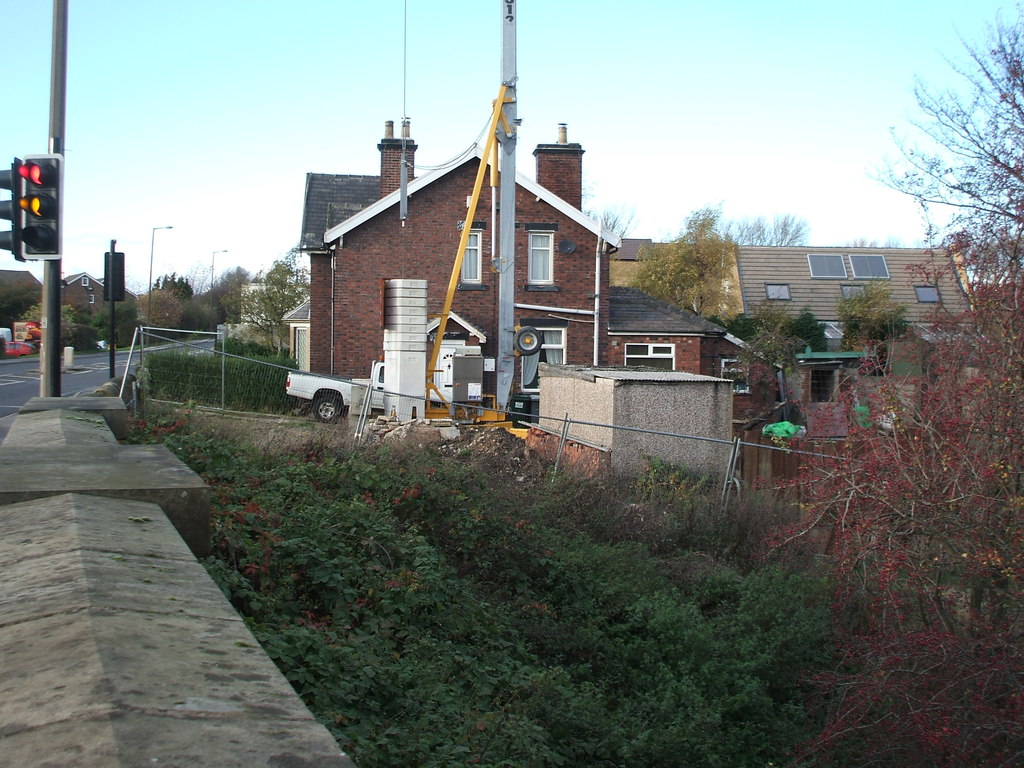 Staincross and Mapplewell railway station