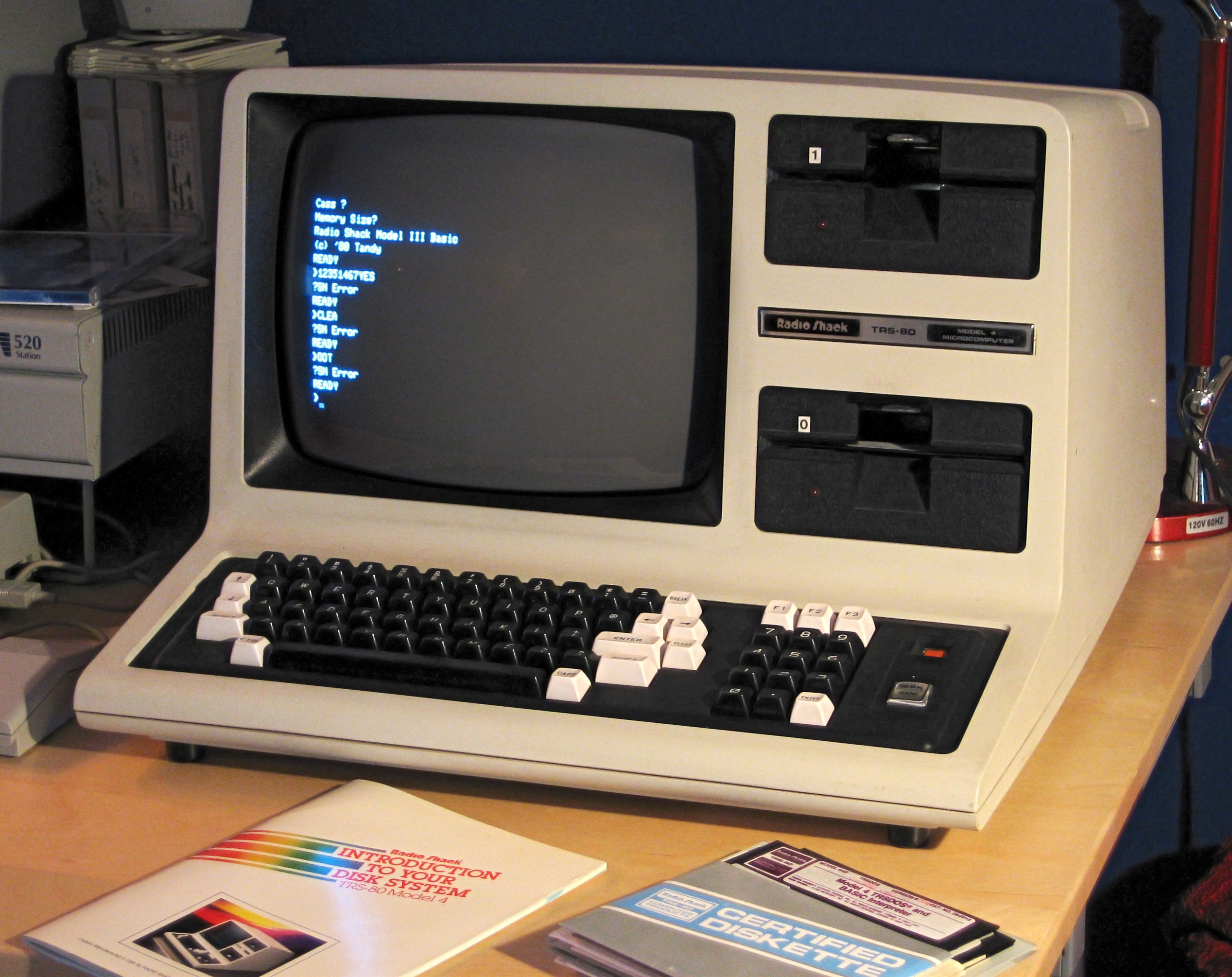 Монитор операционной системы. TRS-80 model 4. TRS-80 Computer. TRS-80 model 100. Tandy TRS-80.