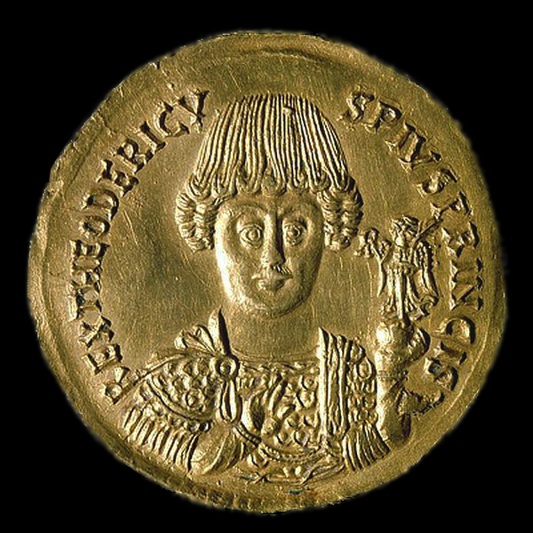 Medaglione con ritratto di Teodorico. VI sec. Oro. Roma, Museo Nazionale delle Terme.