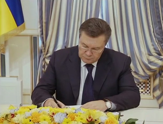 File:Yanukovych Capitulation.jpg