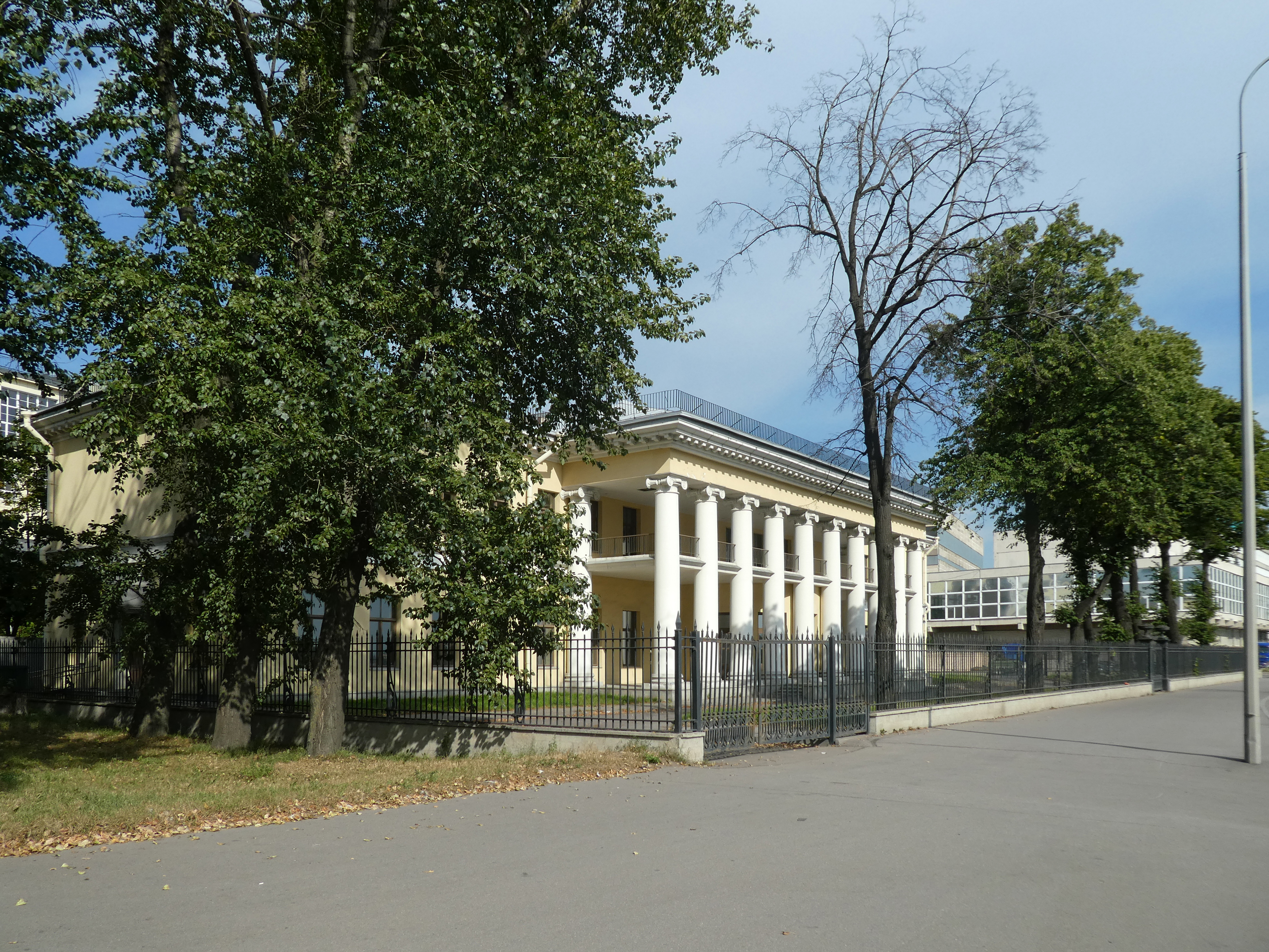 Арбат минусинск. Дача Дурново. Дача Дурново СПБ. Свердловская набережная 18. Дурново картинки.