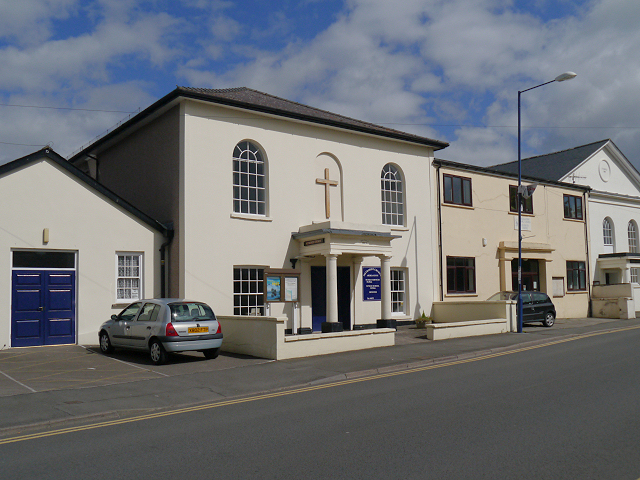 File:Abergavenny Methodist Church, Castle Street - geograph.org.uk - 3136822.jpg