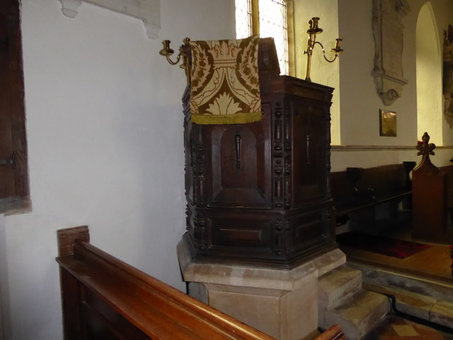 File:All Saints, Woodton, pulpit - geograph.org.uk - 5068986.jpg