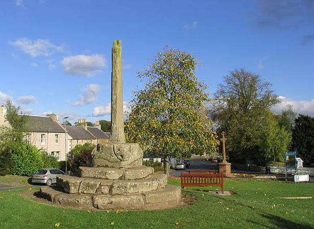 File:Ancrum Market Cross - geograph.org.uk - 586950.jpg