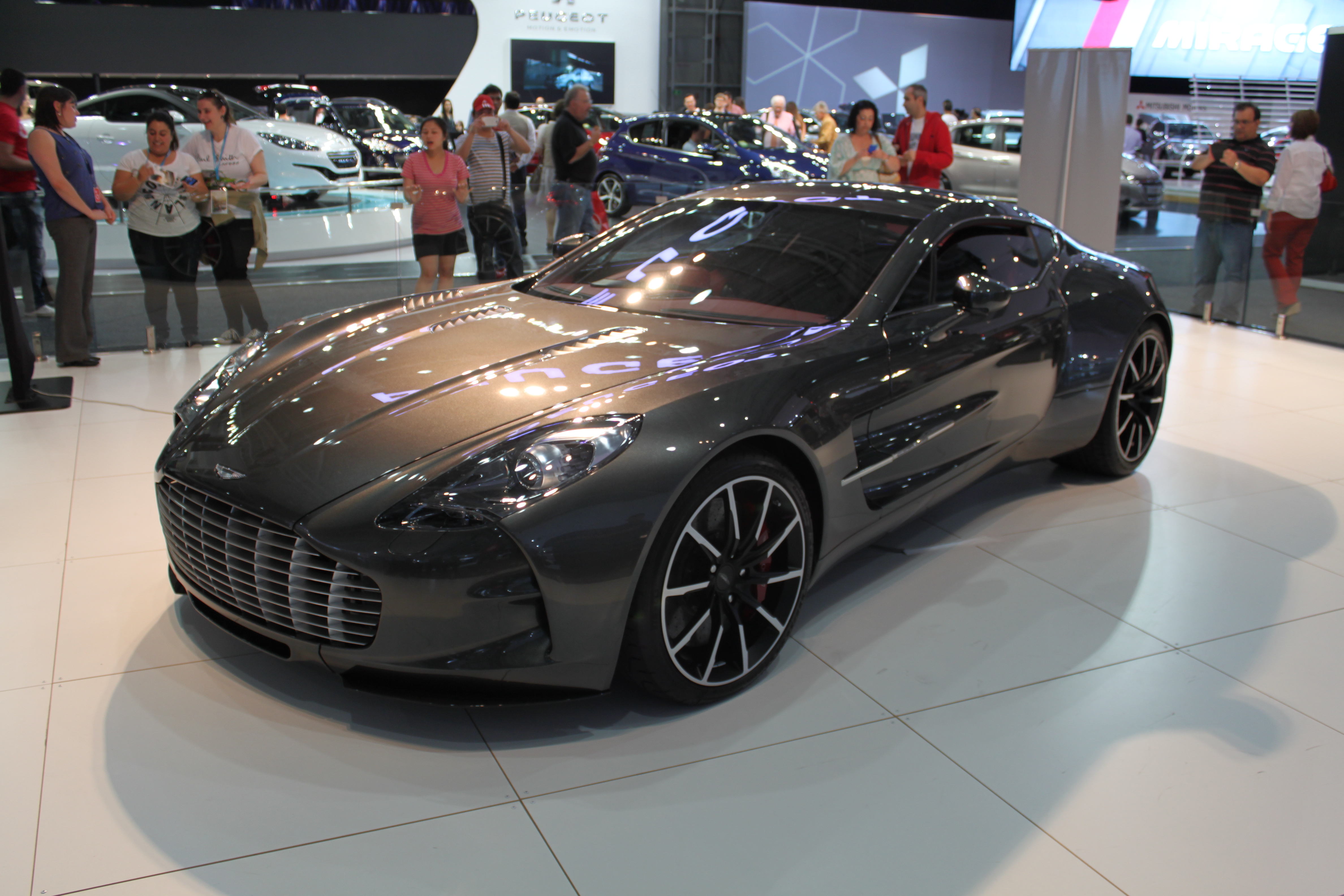 Aston martin one-77