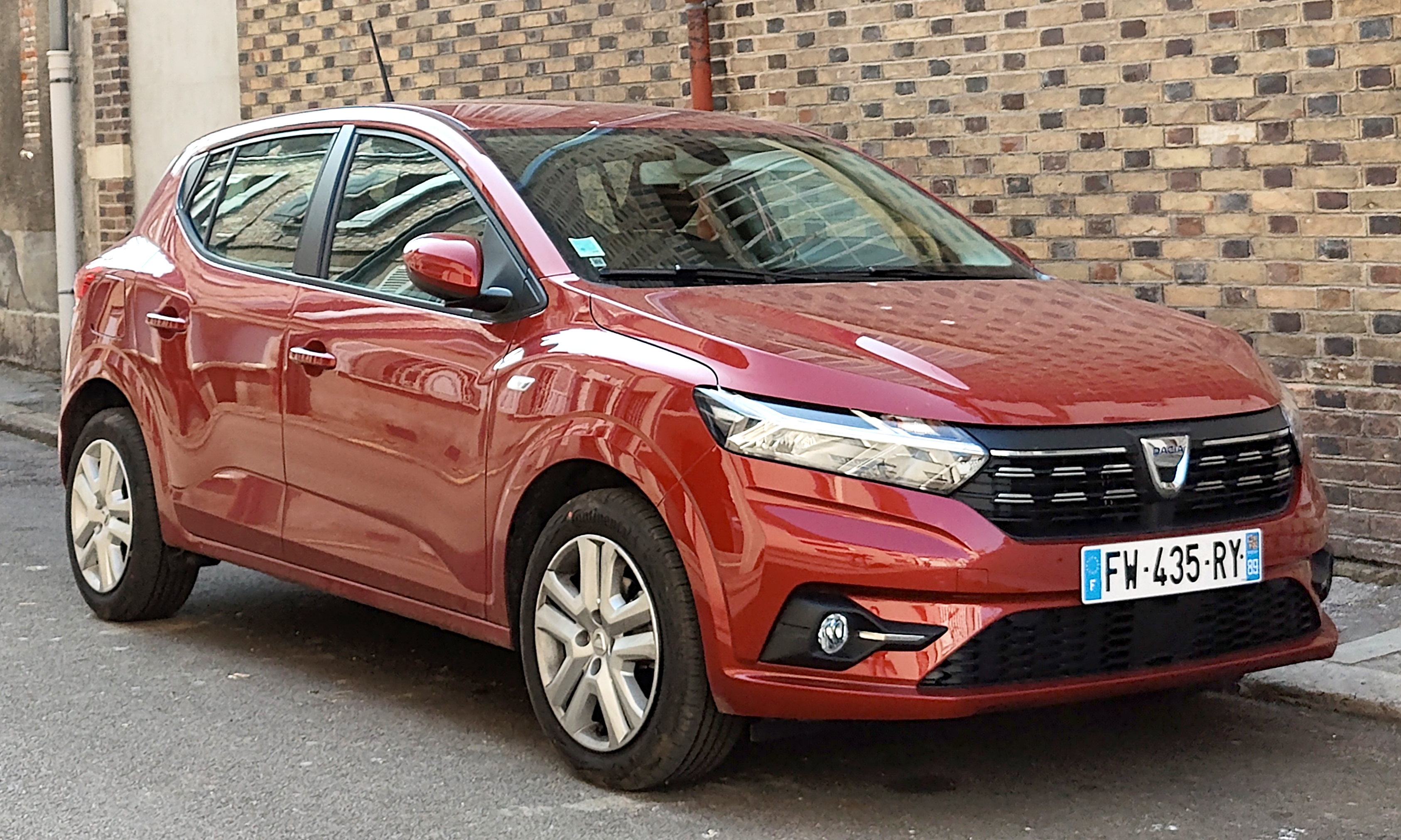 File:Dacia Sandero III (France) front view.jpg - Wikimedia Commons