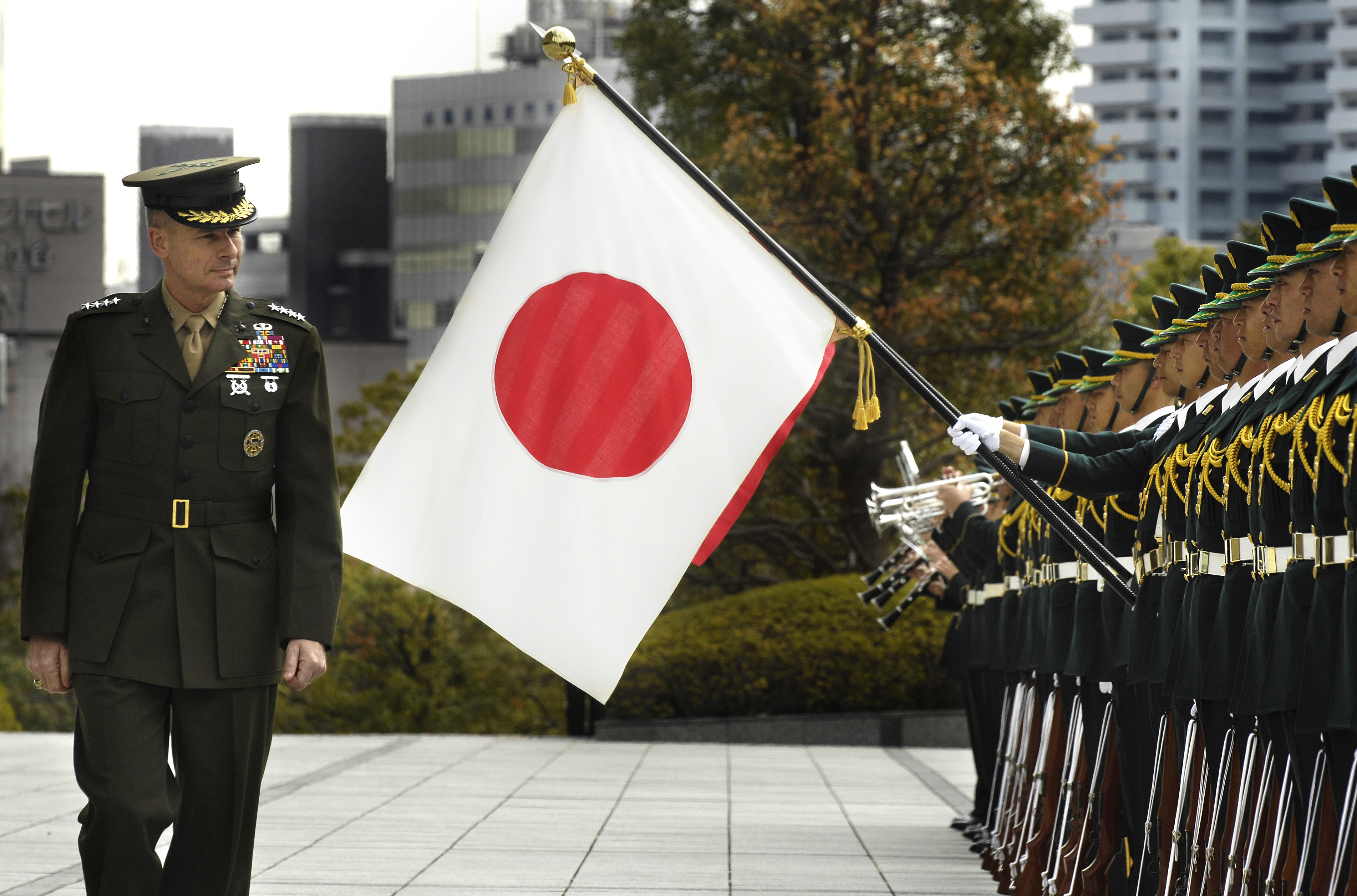 Военный союз японии. Силы самообороны Японии. Флаг сил самообороны Японии. Сухопутные силы самообороны Японии. Униформа сил самообороны Японии.