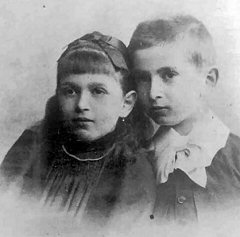 אוטו באואר ואחותו אידה ("דורה"), בשנת 1889