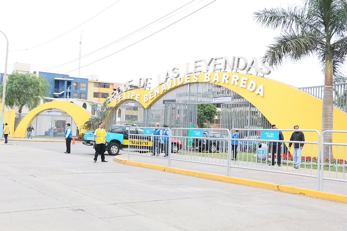 PARQUE DE LAS LEYENDAS LIMA PERÚ