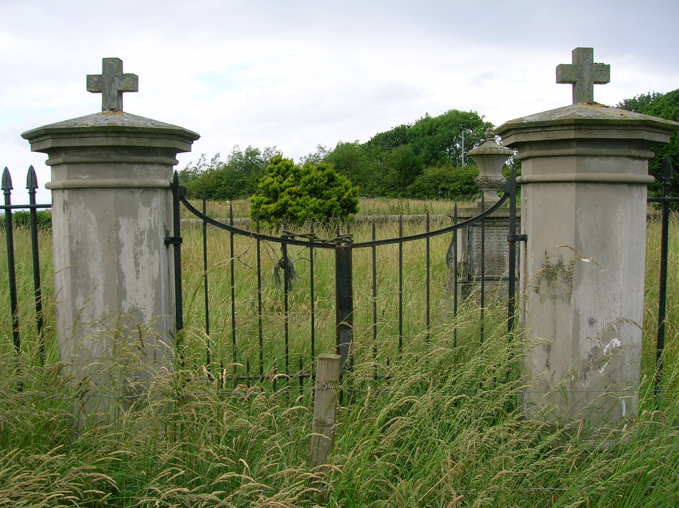 cemetery gates clipart - photo #1