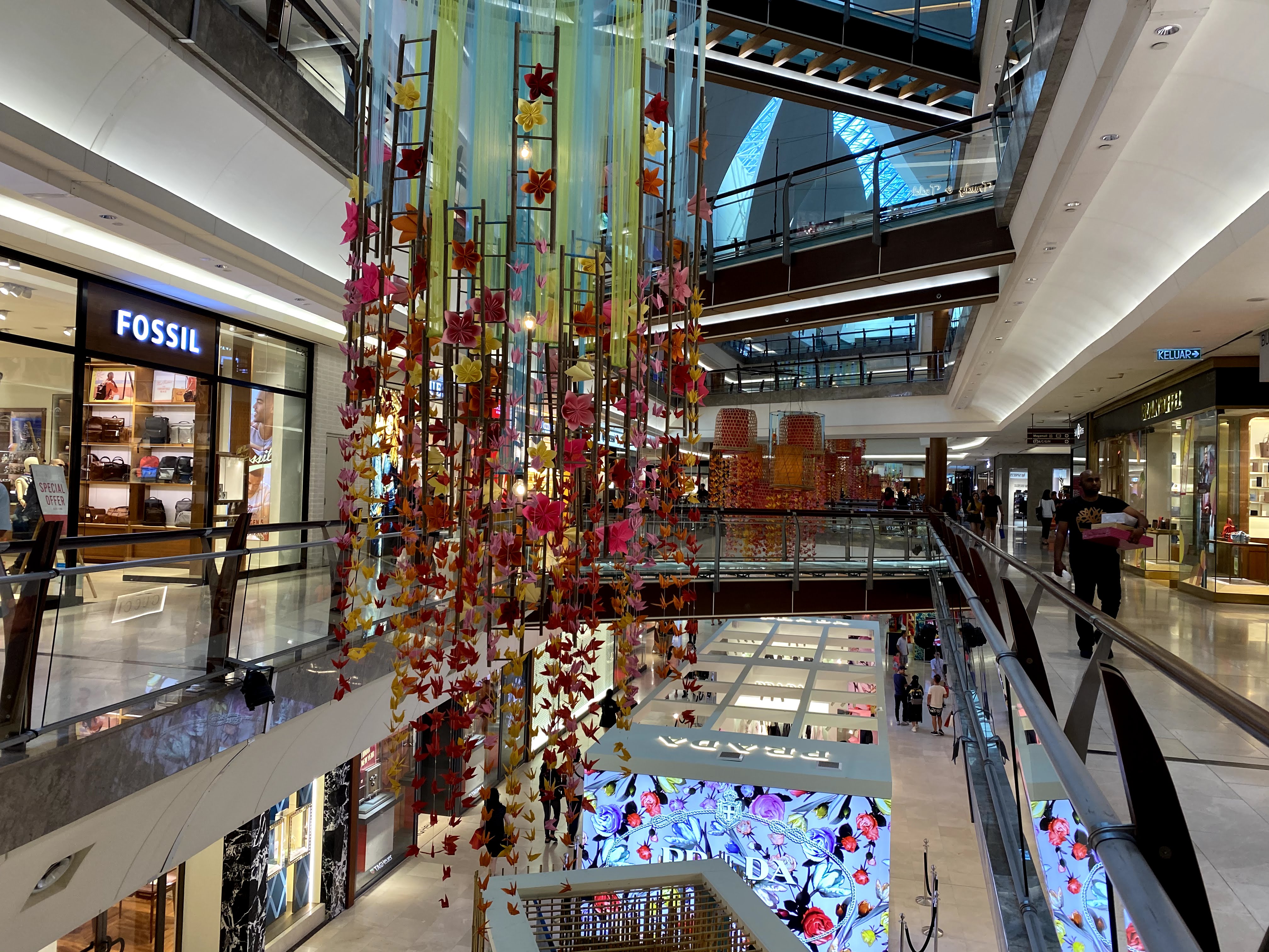 File:Mid Valley The Gardens Mall 2020 1.jpg - Wikimedia Commons