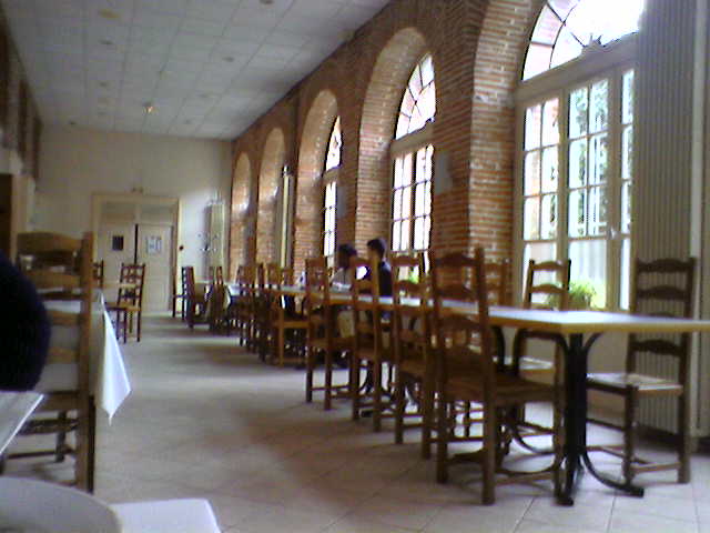 File:Restaurant universitaire.jpg