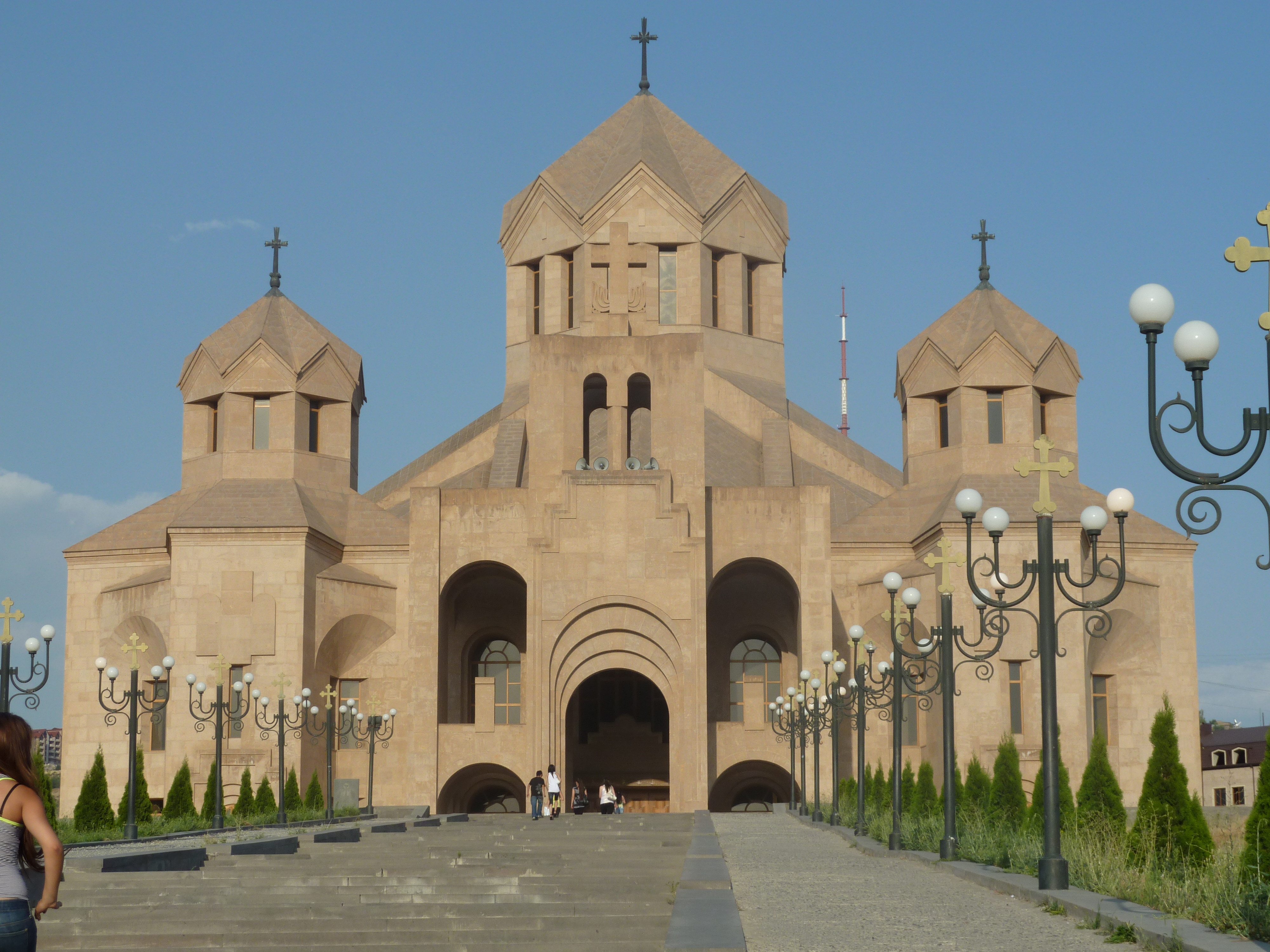 Церковь в ереване. Церковь Святого Григория просветителя (Ереван). Церковь в Ереване Григор Лусаворич.