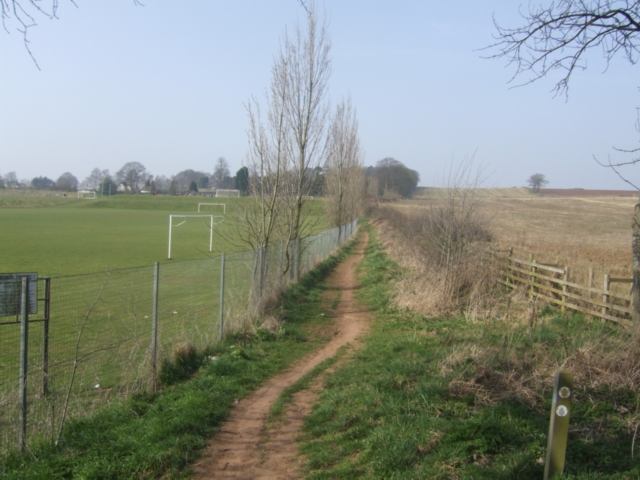 School playing fields beside the Monarch's Way - geograph.org.uk - 1214957