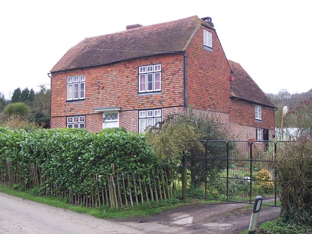 File:Snoads Hall - geograph.org.uk - 1212077.jpg