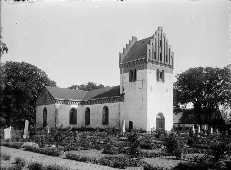 File:Stora Harrie kyrka - KMB - 16000200062813.jpg