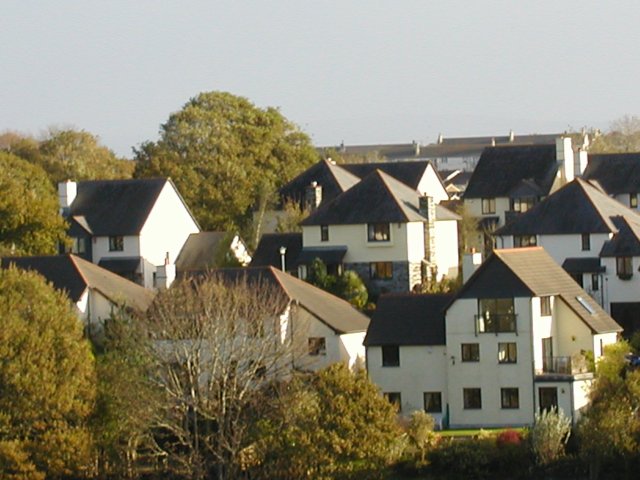 File:Two Hills Park - geograph.org.uk - 1061670.jpg