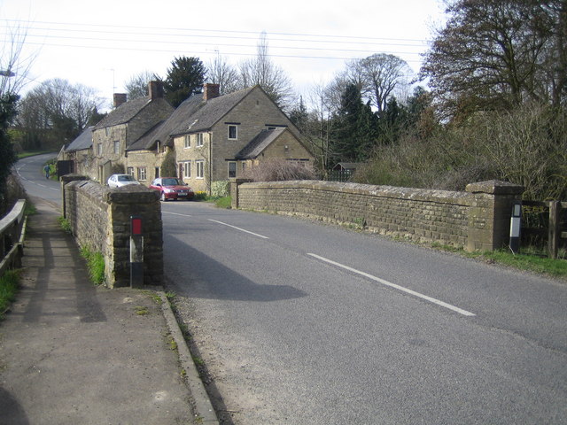 File:Westcott Barton, The Enstone Road Bridge - geograph.org.uk - 360994.jpg