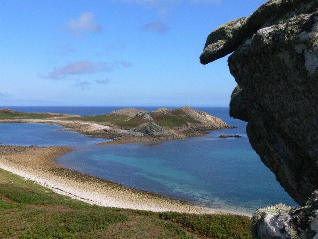 File:White Island viewed from Top Rock, St Martins, Isles of Scilly - geograph.org.uk - 357359.jpg