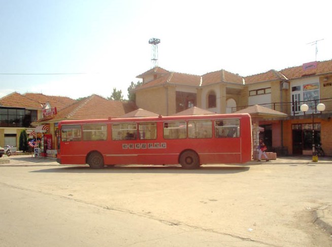 File:Zitkovac centre bus.jpg